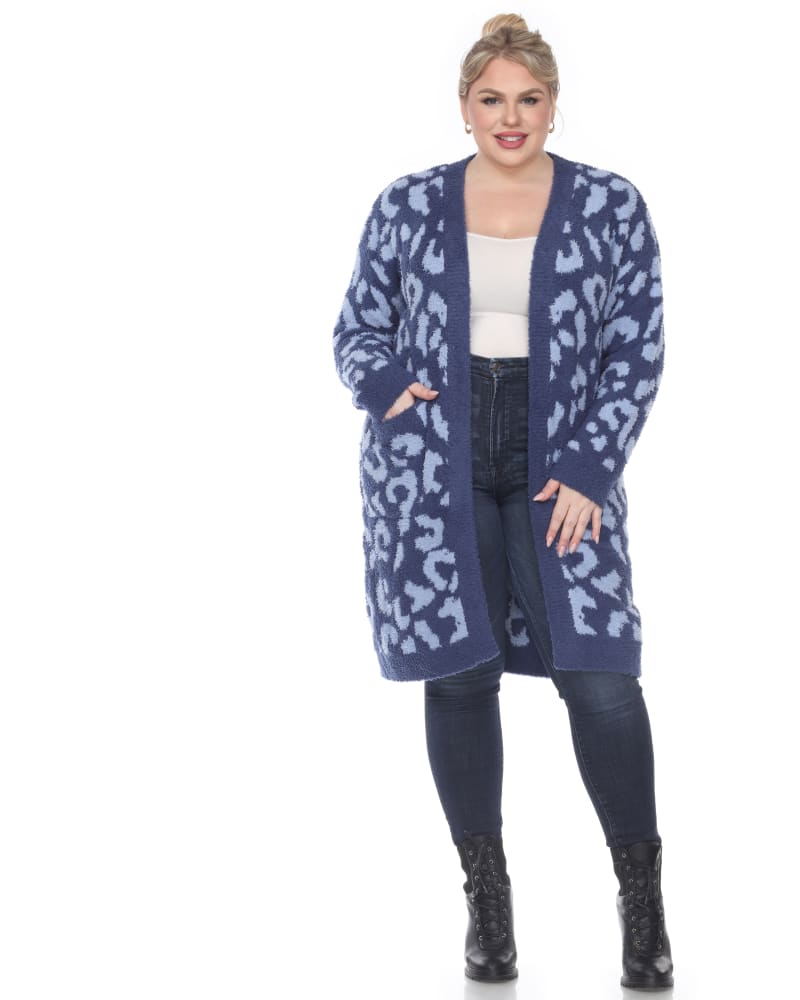 Front of a model wearing a size 2X/3X Leopard Print Open Front Sherpa Coat in Navy/Light Blue by White Mark. | dia_product_style_image_id:246851